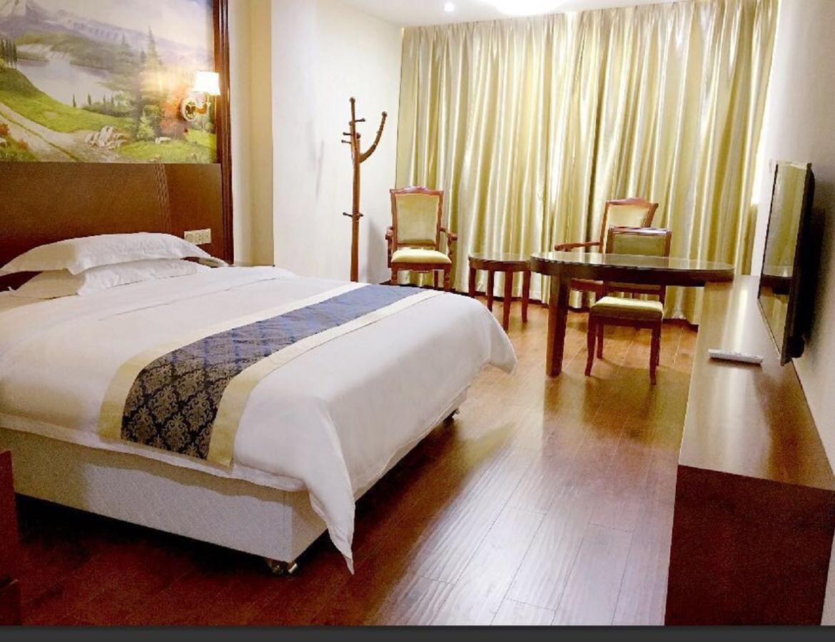 Longhui Business Hotel Huizhou  Eksteriør billede