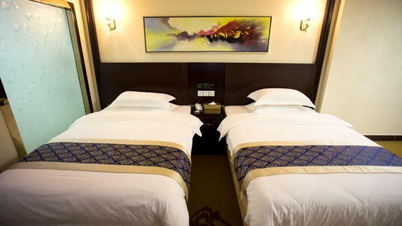 Longhui Business Hotel Huizhou  Eksteriør billede