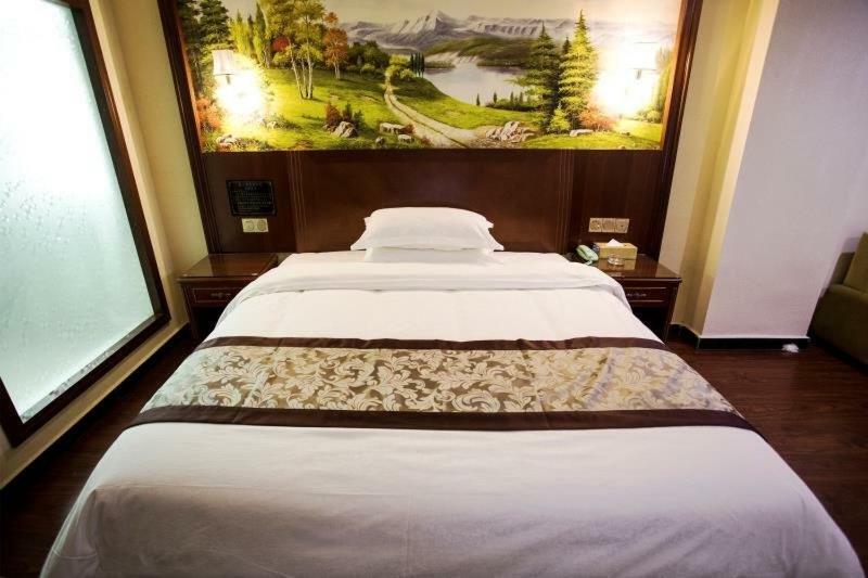 Longhui Business Hotel Huizhou  Eksteriør billede